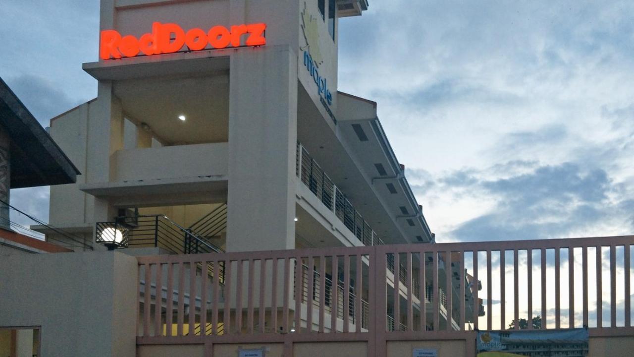 Reddoorz Plus Near Talisay Town Center Esterno foto