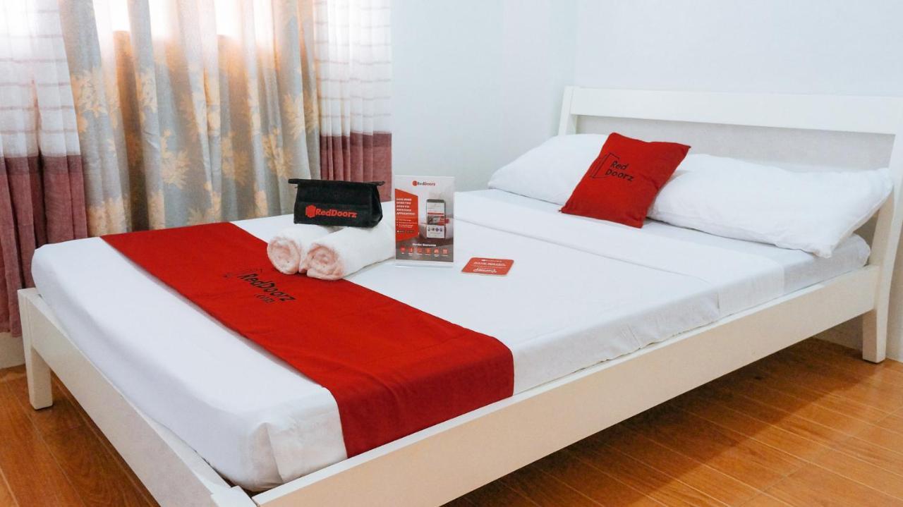 Reddoorz Plus Near Talisay Town Center Esterno foto
