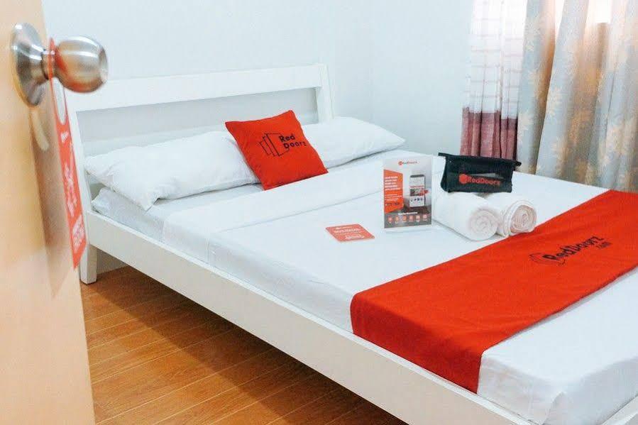 Reddoorz Plus Near Talisay Town Center Esterno foto